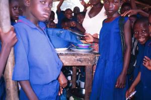 10Woman-selling-lunches