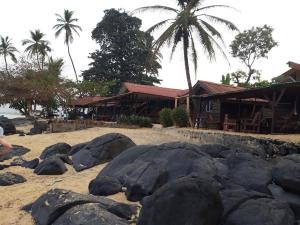 Coast - Maroon View guest house