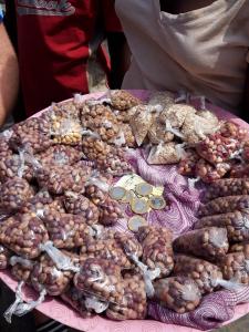 Market- nuts and seeds, roasted