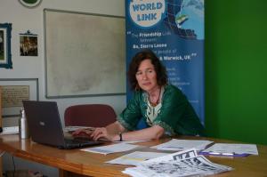 Liz-Garrett-hosting-the-Zoom-feed